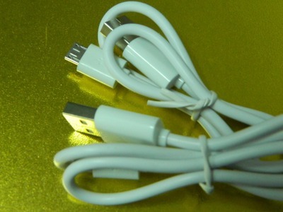 深圳市龙岗区创亿电科通讯器材经营部供应各款亮面充电线